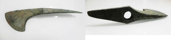 Picture of ANCIENT LURISTAN, HUGE BRONZE AXE HEAD. 1200 - 900 B.C.   30 X 9 CM