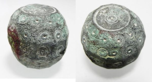 Picture of BYZANTINE / EARLY ISLAMIC BRONZE WEIGHT. 600 - 800 A.D.  142.90GM = 5 UNCIA OR 50 DIRHAMS