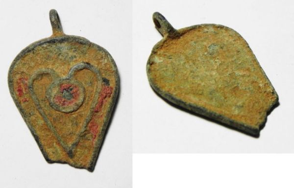 Picture of ANCIENT ROMAN BRONZE SEAL BOX COVER. 200 - 300 A.D. TRACES OF GLASS INLAY