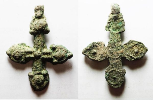 Picture of ANCIENT BYZANTINE. LARGE BRONZE CROSS 800 - 1000 A.D