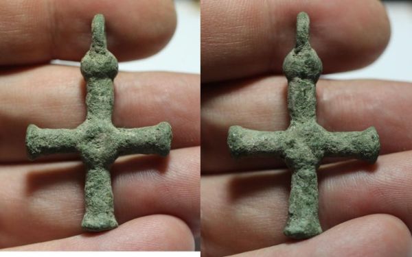 Picture of ANCIENT BYZANTINE. NICE BRONZE CROSS 800 - 1000 A.D