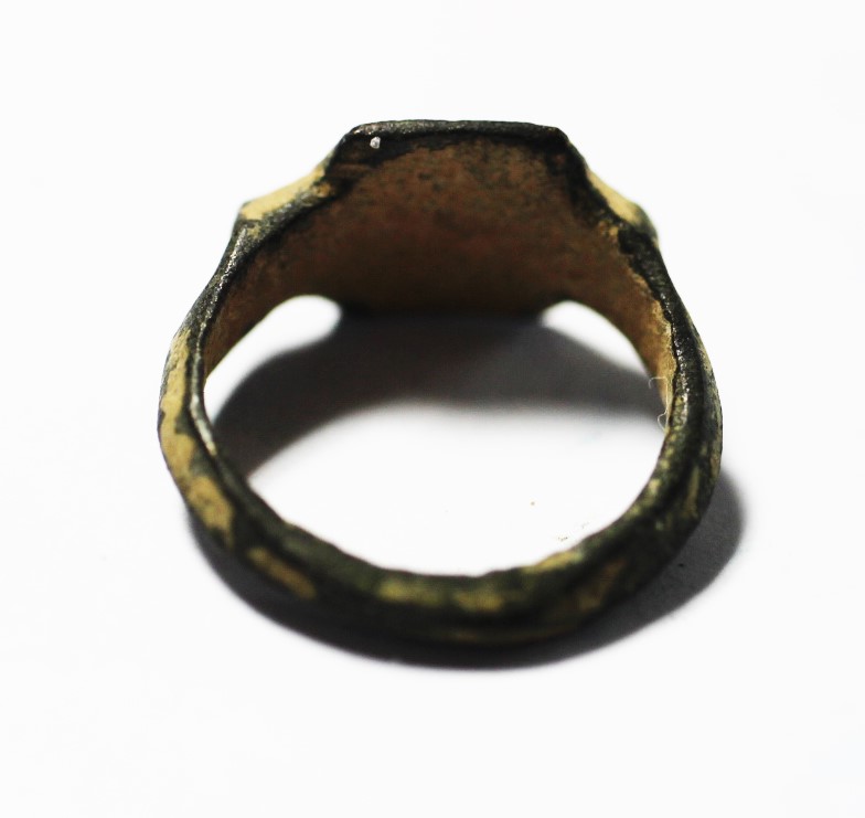 Acropolo. ANCIENT ROMAN BRONZE RING 200 - 300 A.D