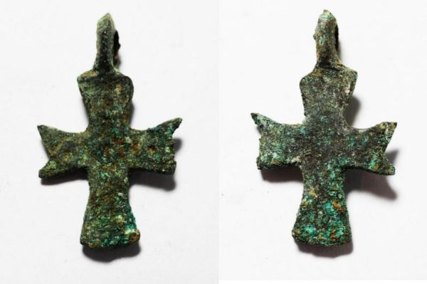 Picture of ANCIENT HOLY LAND. BYZANTINE BRONZE CROSS. 800 - 1000 A.D