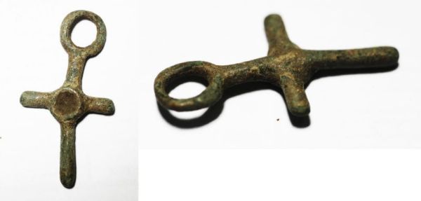 Picture of BYZANTINE. ANCIENT BRONZE CROSS. 800 - 1000 A.D. JORDAN.