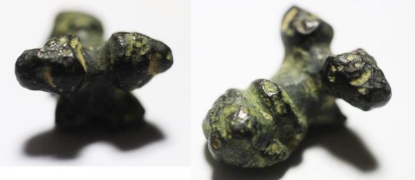 Picture of Iron Age. c. 7th century BC. Bronze Amulet or weight.  Double-headed lion