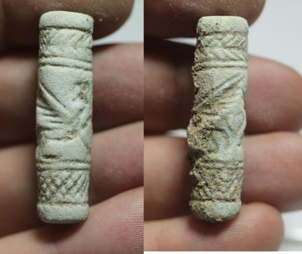 Picture of LATE BRONZE AGE. 1400 - 1200 B.C. FAIENCE CYLINDER SEAL.  HOLY LAND / SOUTHERN LEVANT