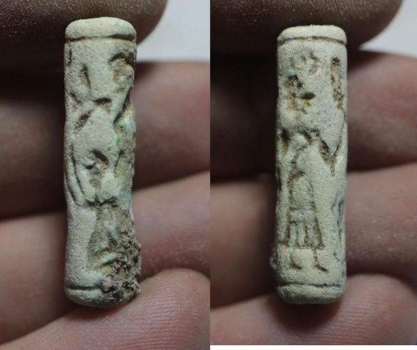 Picture of LATE BRONZE AGE. 1400 - 1200 B.C. FAIENCE CYLINDER SEAL.  HOLY LAND / SOUTHERN LEVANT