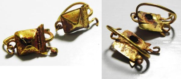 Picture of ANCIENT ROMAN PAIR OF GOLD EARRINGS. 100 - 200 A.D