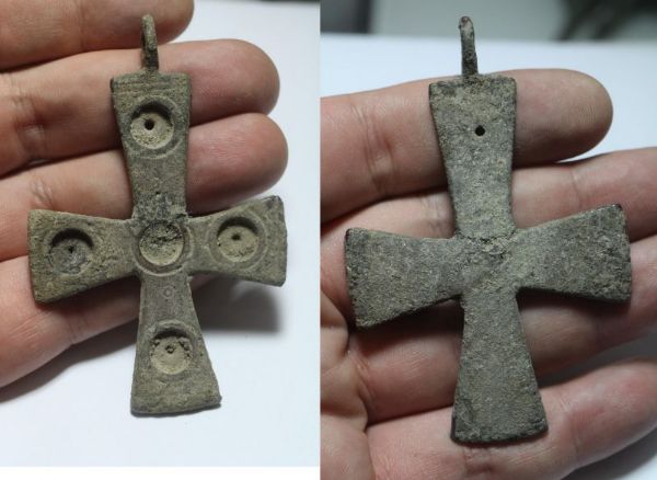 Picture of ANCIENT HOLY LAND. LARGE BYZANTINE BRONZE CROSS. 800 -1000 A.D