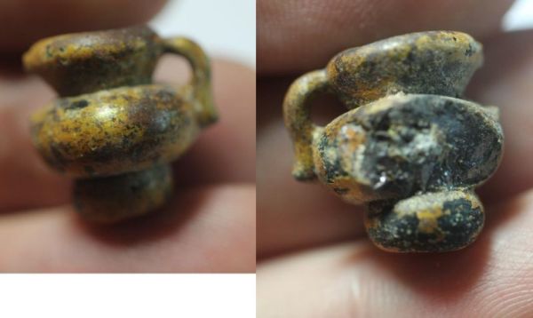 Picture of ANCIENT ROMAN GLASS JAR SHAPED BEAD. 100 - 200 A.D