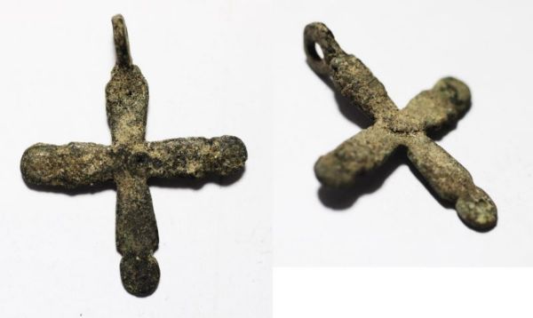 Picture of ANCIENT BYZANTINE. NICE BRONZE OR SILVER? CROSS 800 - 1000 A.D