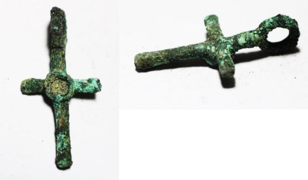 Picture of ANCIENT HOLY LAND. BYZANTINE BRONZE CROSS. 800 - 1000 A.D