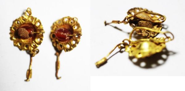 Picture of ANCIENT ROMAN GOLD EARRINGS. 200 - 300 A.D