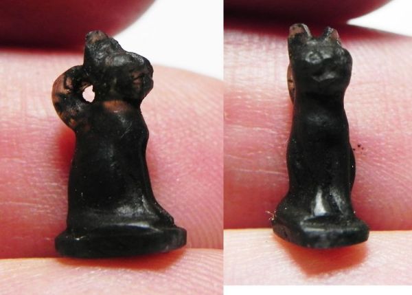 Picture of ANCIENT EGYPT, NEW KINGDOM. STONE CAT AMULET. 1400 B.C