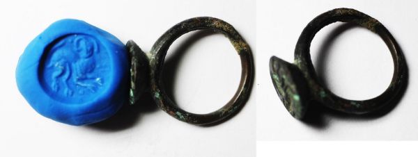 Picture of LARGE ANCIENT ROMAN. BRONZE RING. 300 - 400 A.D. LION.