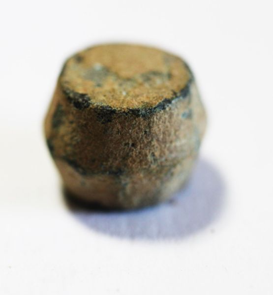 Picture of ANCIENT ABBASID BRONZE WEIGHT. 9TH CENTURY A.D. 1 DINAR