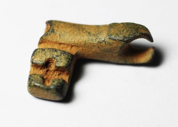 Picture of ANCIENT ROMAN BRONZE CHEST KEY. 300 - 400 A.D