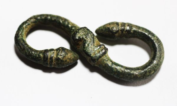 Picture of ANCIENT ROMAN BRONZE S-SHAPED SERPENT CLASPS. 200 A.D