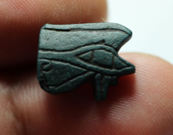 Picture of ANCIENT EGYPT, NEW KINGDOM EGYPTIAN BLUE EYE OF HORUS AMULET.  14TH CENTURY BC .