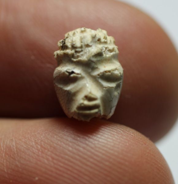 Picture of ANCIENT EGYPT. Nubian or Upper Egyptian head / Bead.   Pre-dynastic 3500-3000 BC 