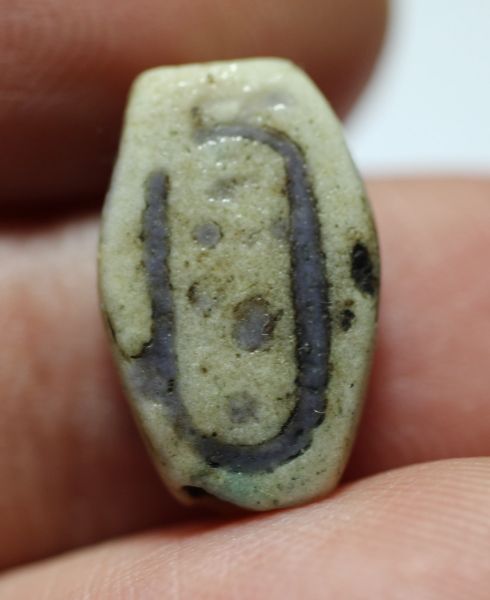 Picture of ANCIENT EGYPT. NEW KINGDOM. FAIENCE BEAD. 1300 B.C