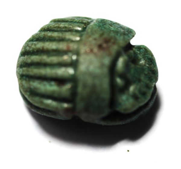 Picture of ANCIENT EGYPT. NEW KINGDOM FAIENCE BUTTON  SCARAB. 13TH  B.C