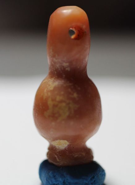 Picture of   ANCIENT EGYPT. CARNELIAN POPPY SEED AMULET. 1250 B.C  NEW KINGDOM