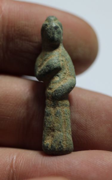 Picture of ANCIENT ROMAN BRONZE PENDANT OF TYCHE.  200 A.D  PETRA