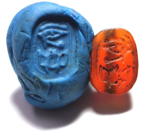 Picture of ANCIENT EGYPT.  NEW KINGDOM CARNELIAN SCARAB. 1400 - 1200 B.C