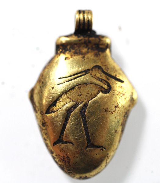 Picture of ANCIENT EGYPT. GOLD HEART AMULET WITH IBIS. 1250 B.C