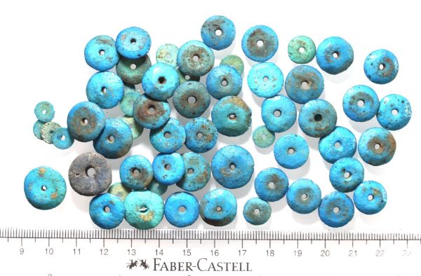 Picture of ANCIENT EGYPT. NEW KINGDOM FAIENCE BEADS. LOT. 1250 B.C