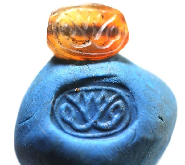 Picture of ANCIENT EGYPT -  BEAUTIFUL CARNELIAN STONE SCARAB. NEW KINGDOM .1400 B.C. 