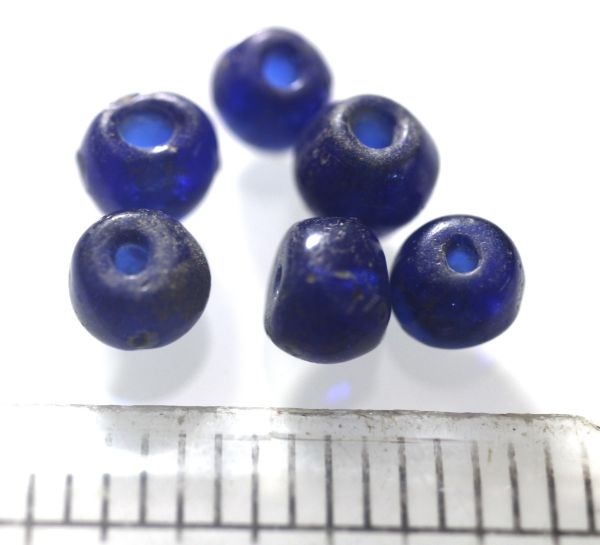 Picture of ANCIENT ROMAN  GLASS BEADS. 1700 + YEARS OLD