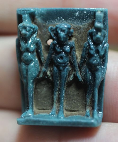 Picture of ANCIENT EGYPT. FAIENCE OSIRIAN TRIAD AMULET. 600 - 300 B.C