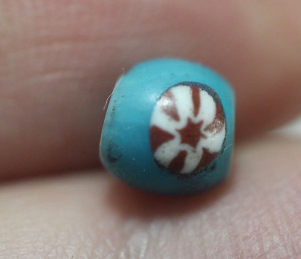 Picture of ANCIENT EGYPT. ISLAMIC.  MAMLUK GLASS BEAD.  1300 A.D . SIX POINTED STAR