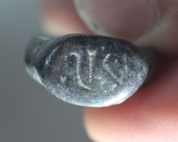 Picture of ANCIENT ISLAMIC. MAMLUK. SILVER? RING. 1200 A.D 