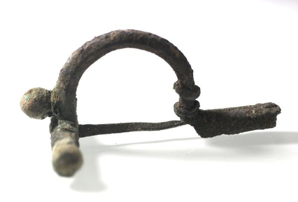 Picture of ANCIENT ROMAN BRONZE FIBULA. 200 - 300 A.D