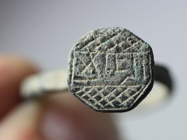 Picture of ANCIENT  ISLAMIC. MAMLUK. BRONZE RING. 1300 A.D