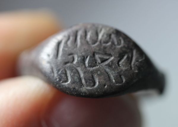 Picture of ANCIENT  ISLAMIC. MAMLUK. SILVER RING. 1300 A.D