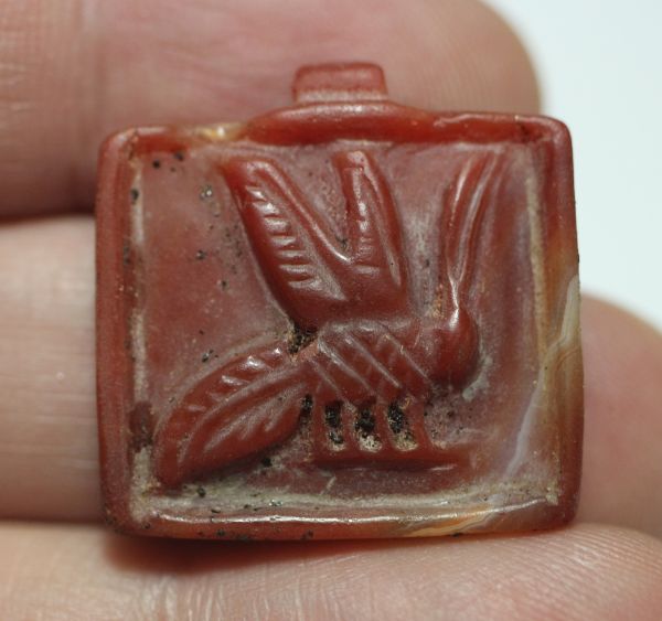 Picture of ANCIENT EGYPT.  CARNELIAN STONE PENDANT. BEE . 1250 B.C  NEW KINGDOM. 19TH DYNASTY 