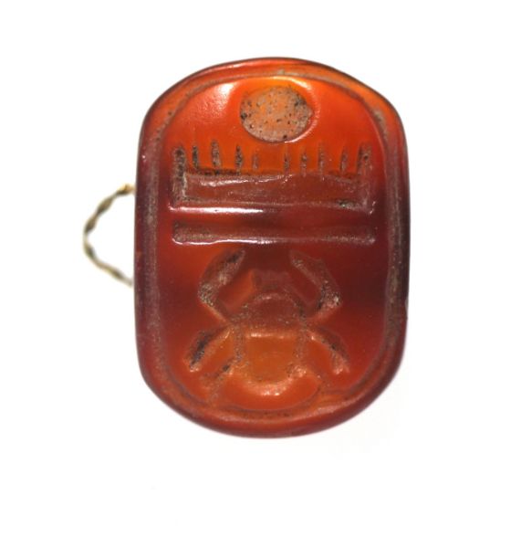 Picture of ANCIENT EGYPT CARNELIAN SEAL AMULET WITH IT'S GOLD RING. 1250 B.C.  THUTMOSES III'S NAME