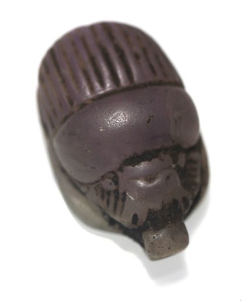 Picture of ANCIENT EGYPT. NEW KINGDOM AMETHYST SCARAB AMULET . 1250 B.C