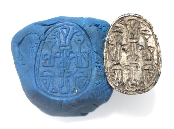 Picture of ANCIENT EGYPT.  LARGE STONE SCARAB . 2ND INTERMEDIATE 1740 - 1550  B.C